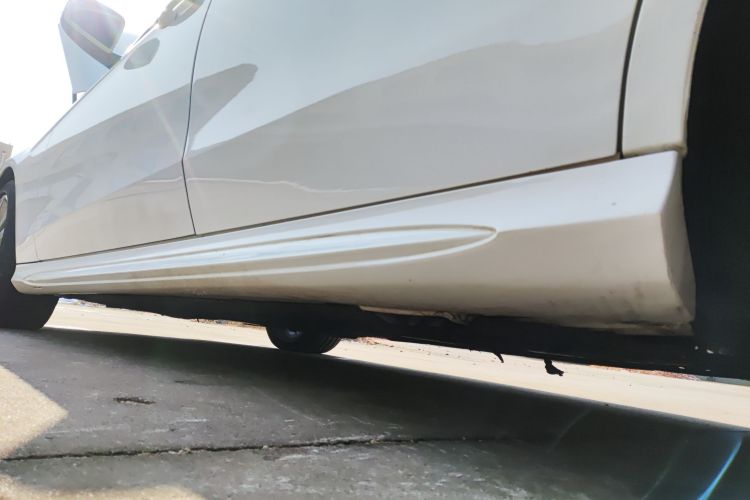 奔驰E级 2014款 改款 E 260 L 运动型局部细节9002