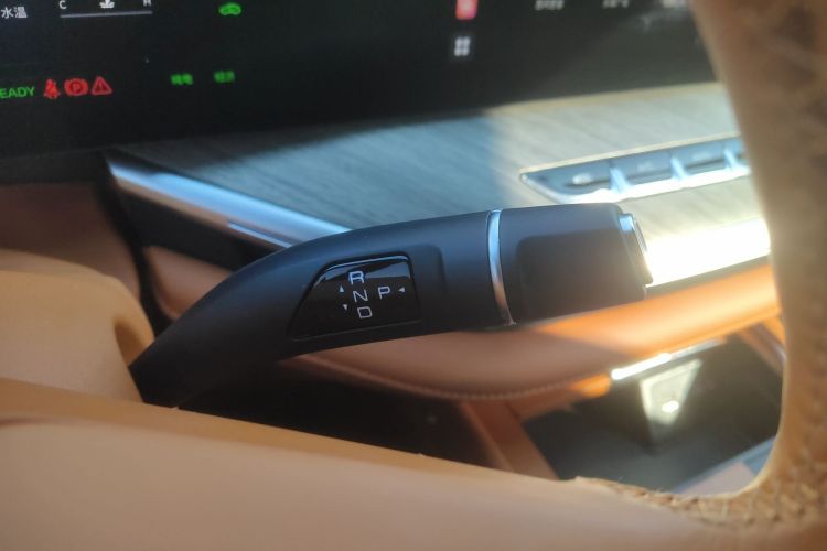 魏牌 蓝山 2023款 四驱超长续航版中控内饰18