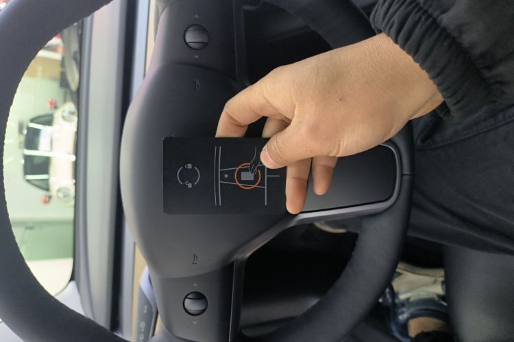 特斯拉 Model 3 2021款 标准续航后驱升级版中控内饰11