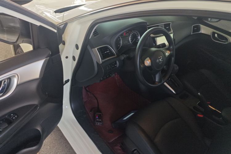 日产 轩逸 2022款 经典 1.6XE CVT舒适版中控内饰20