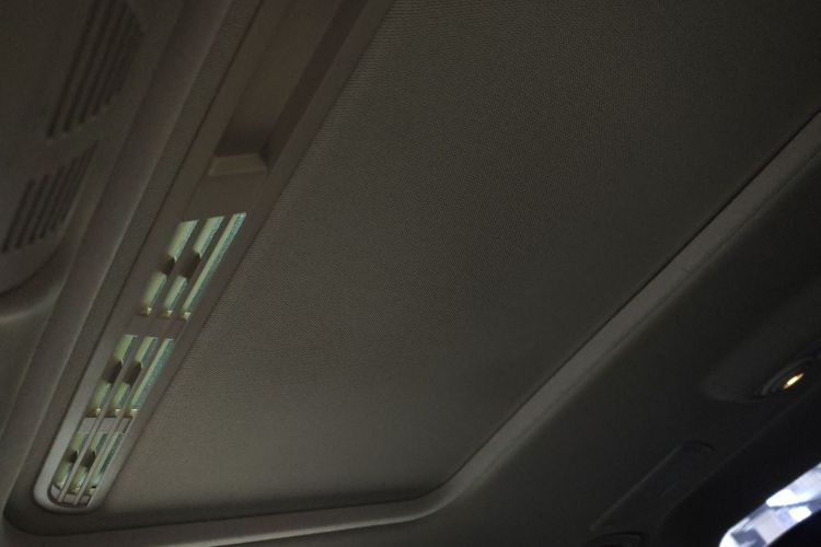 宝马3系 2018款 320Li 时尚型局部细节22