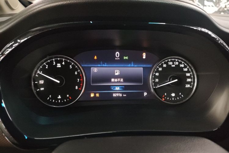 别克GL8 2021款 陆上公务舱 652T 尊贵型中控内饰14