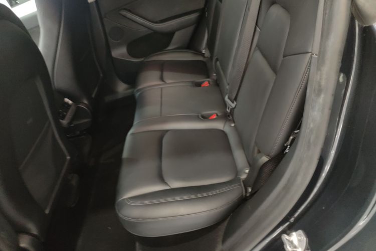 特斯拉 Model Y 2024款 后轮驱动版中控内饰21