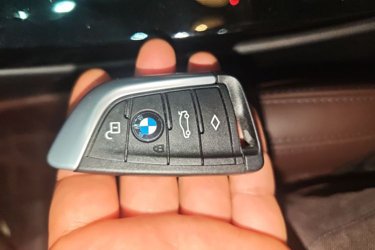 宝马X3 2020款  xDrive28i M运动套装中控内饰11