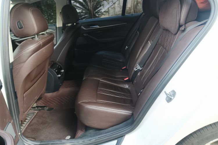 宝马5系 2018款 改款 530Li 尊享型 豪华套装中控内饰21