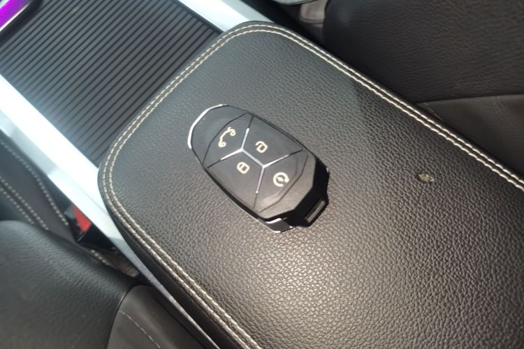 领克01 2019款 2.0T 两驱型Pro版 国VI中控内饰11