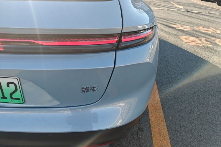 蔚来ET5T 2024款 75kWh Touring车身外观9