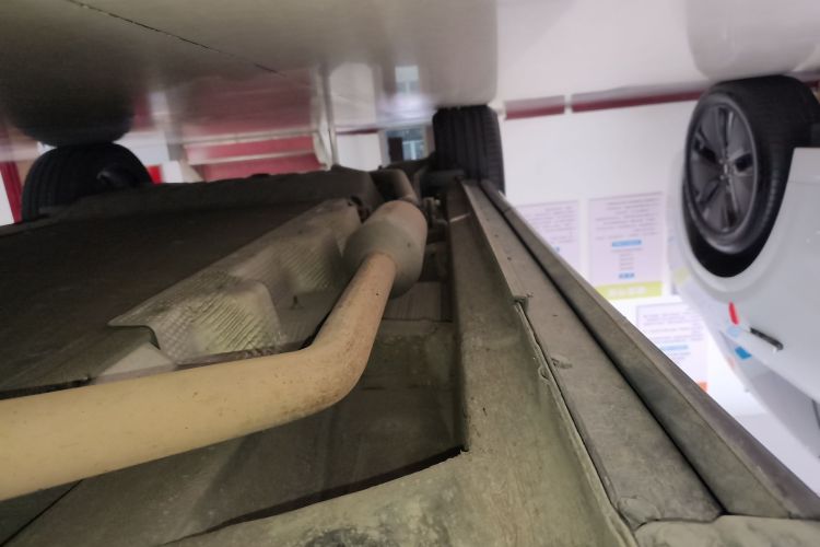 理想汽车 理想ONE 2021款 增程6座版局部细节9001