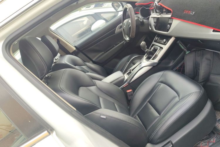 吉利汽车 博越 2016款 2.0L 手动智尚型局部细节41