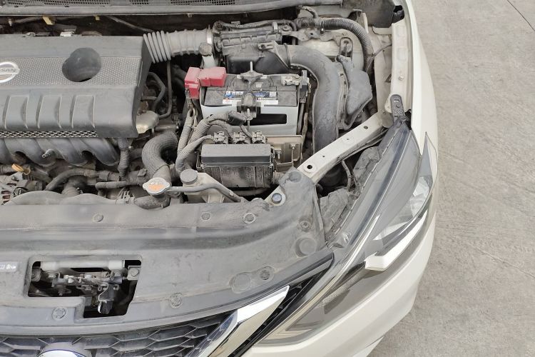 日产 轩逸 2016款 1.6XL  CVT尊享版机舱底盘26