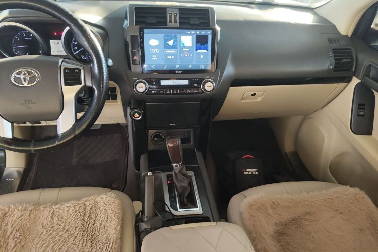 丰田 普拉多(进口) 2014款 2.7L 自动豪华版中控内饰16