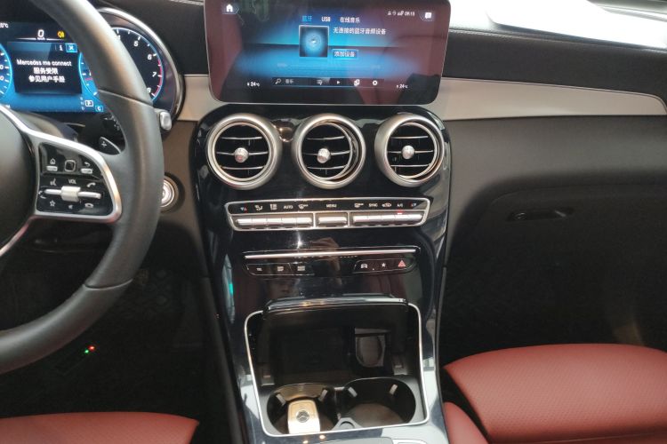 奔驰GLC 2022款 改款三 GLC 260 L 4MATIC 动感型中控内饰16