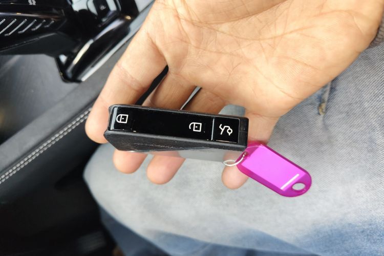 领克03 2023款 2.0TD DCT王者荣耀定制版中控内饰7001