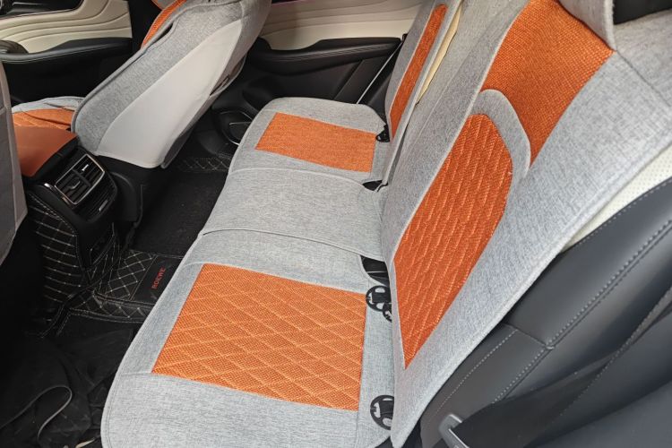 荣威RX5 MAX 2019款 400TGI 自动四驱智能座舱至尊版中控内饰7004