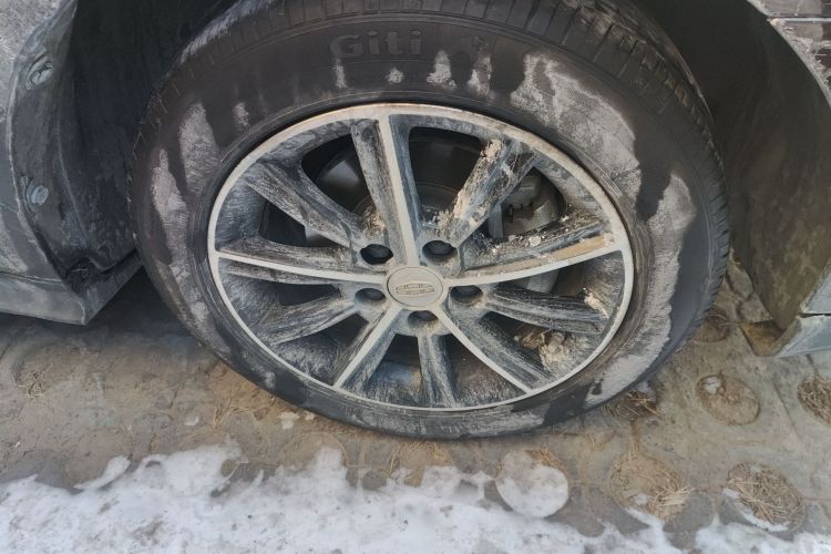 吉利汽车 帝豪 2016款 两厢RS 1.5L CVT向上版车身外观6007