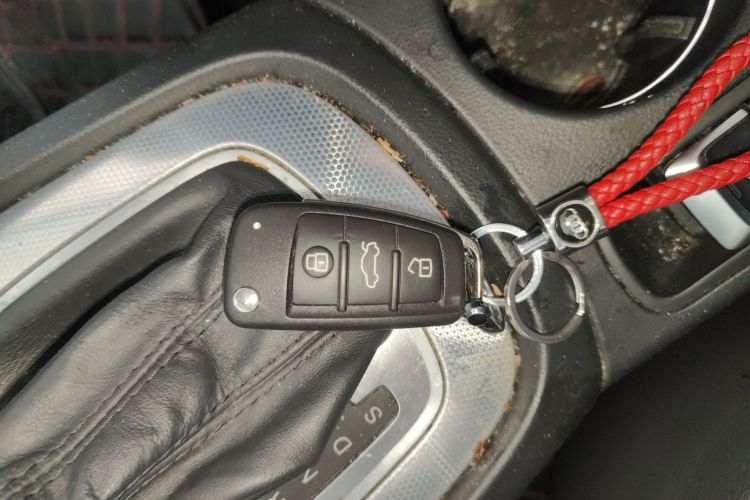 奥迪Q3 2015款 30 TFSI 舒适型中控内饰11