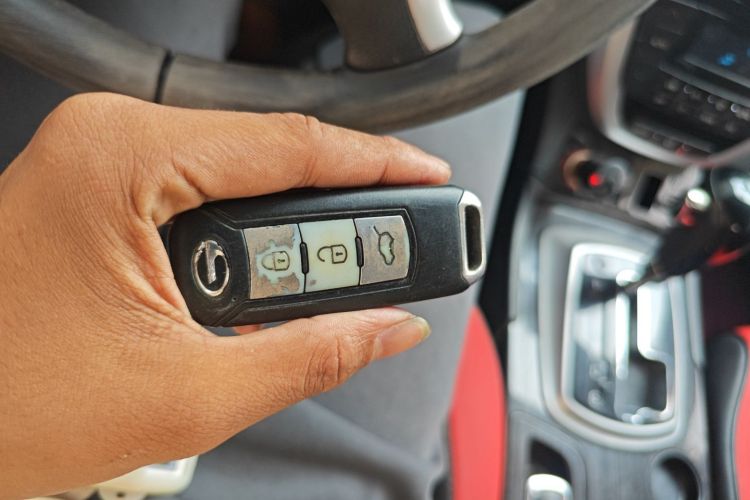 广汽传祺 传祺GS5 Super 2015款 2.0L 自动两驱豪华导航版中控内饰7001