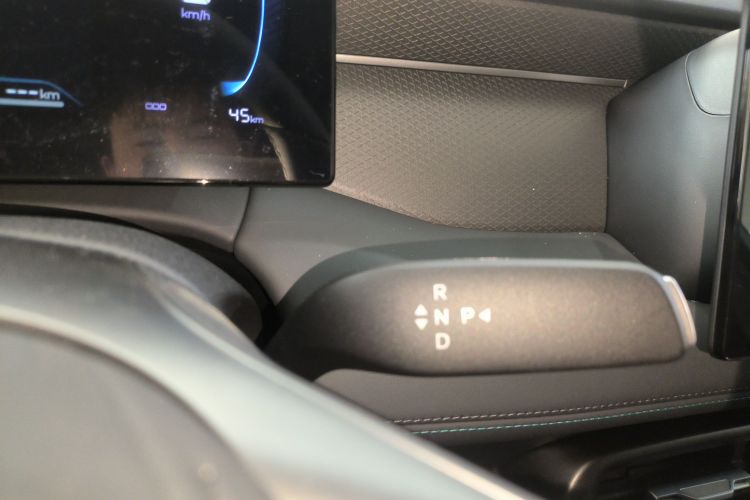 比亚迪 秦PLUS 2025款 DM-i 智驾版 128KM进取型局部细节18