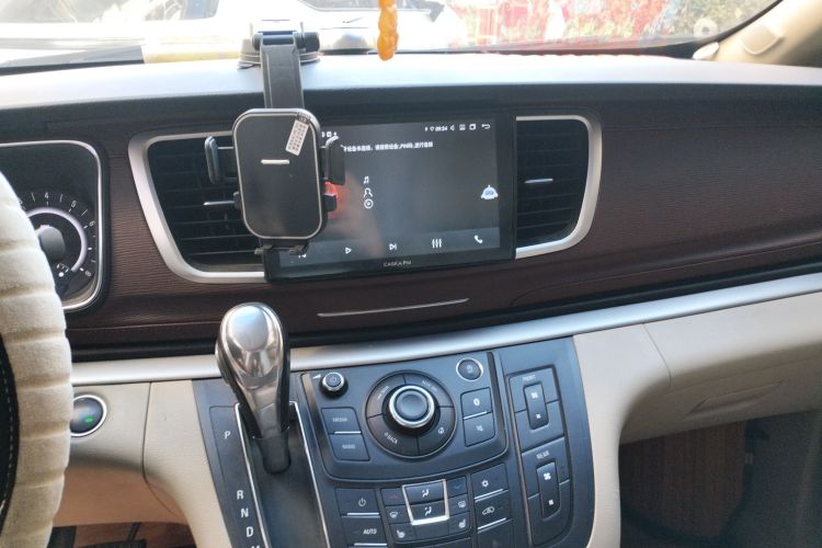 别克GL8 2018款 28T 尊贵型 国VI局部细节16