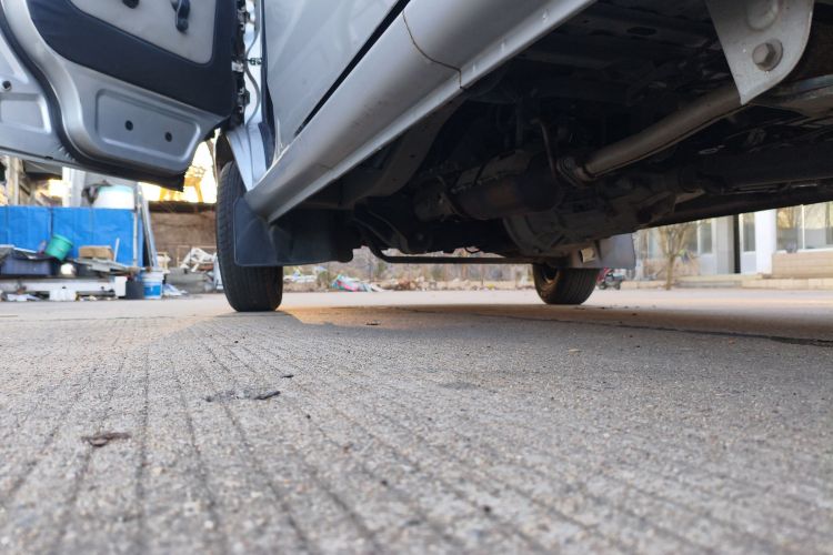 金杯 小海狮X30 2020款 1.5L 厢货超享型国VI SWC15M机舱底盘30