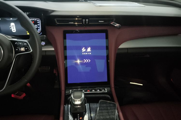 红旗H5 2024款 1.5T DCT智联旗韵版中控内饰16