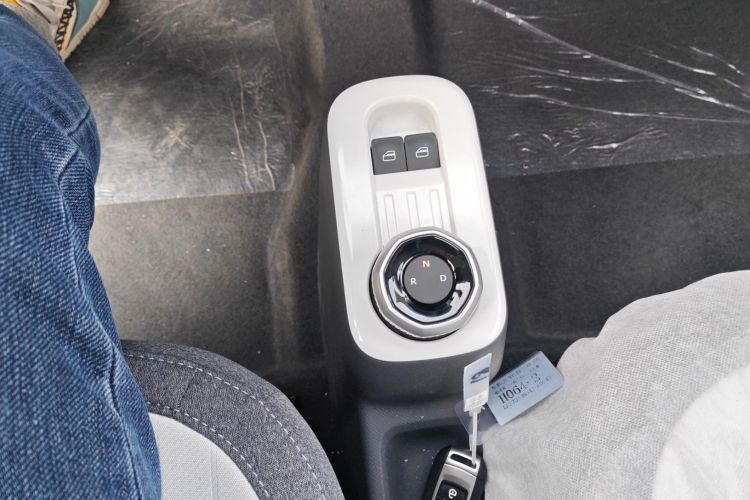 吉利银河 熊猫 2025款 210km 元气熊中控内饰18