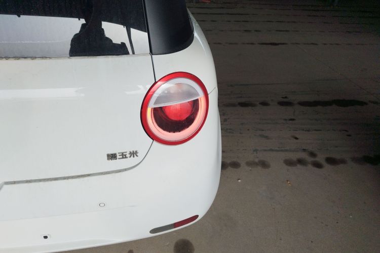 长安启源 长安Lumin 2023款 205km 香沁款车身外观9