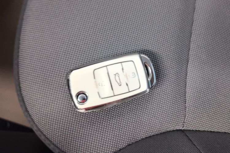 长安启源 长安Lumin 2025款 205km 清香款中控内饰11