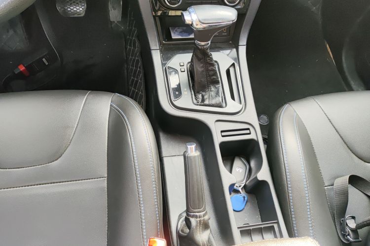 北汽威旺M60 2017款 1.5T CVT钻石版局部细节18