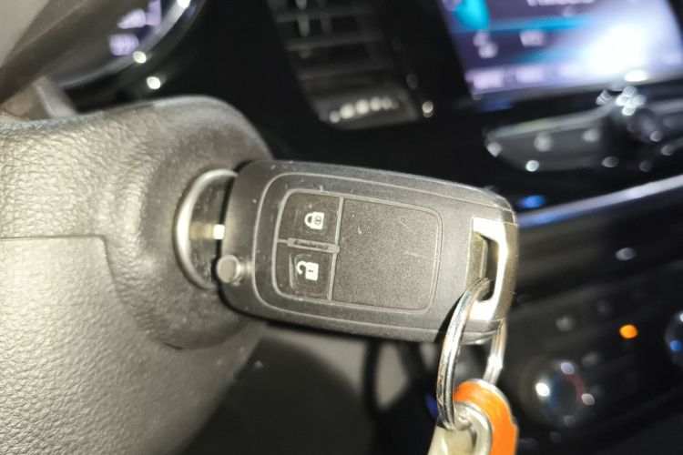 别克 昂科拉 2018款 18T 自动两驱都市领先型中控内饰11