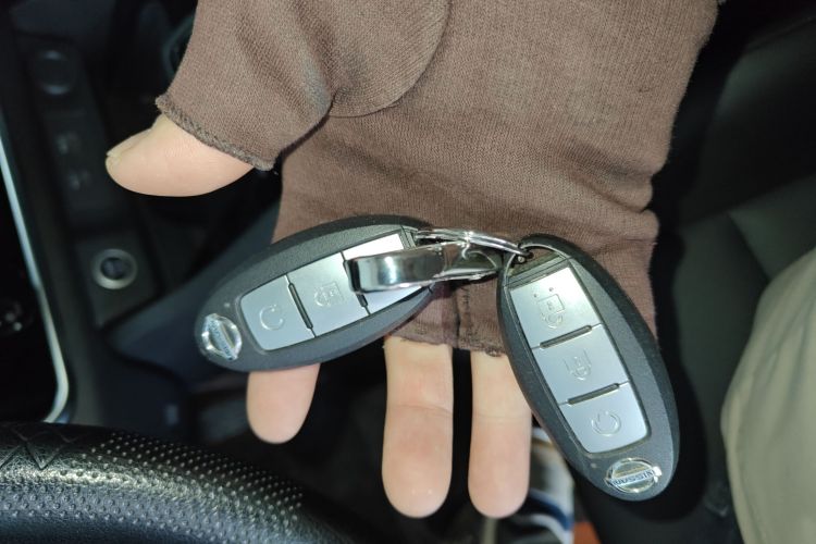 日产 奇骏 2021款 VC-Turbo 300 CVT 2WD舒适版中控内饰11