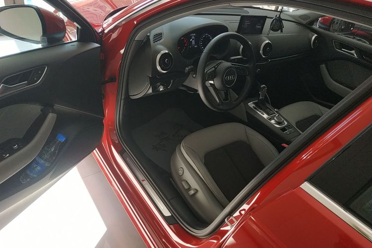 奥迪A3 2017款 Sportback 35 TFSI 时尚型中控内饰20