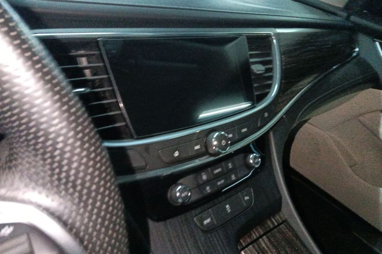别克 君越 2020款 652T 精英型中控内饰16