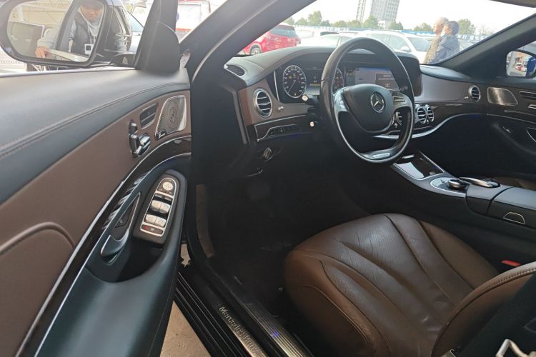 奔驰S级 2017款 S 320 L 商务型中控内饰20