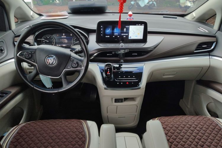 别克GL8 2020款 陆上公务舱 652T 豪华型中控内饰12