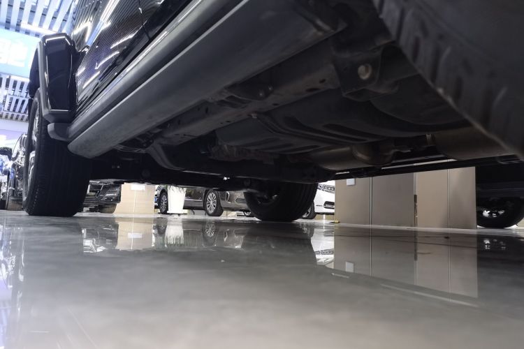 坦克300 2023款 城市版 2.0T 很有型机舱底盘30