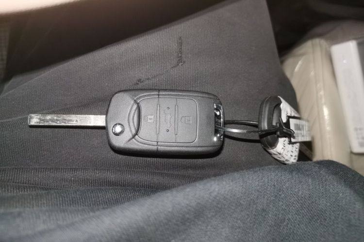 五菱汽车 宏光MINIEV 2025款 四门版 进阶款中控内饰11