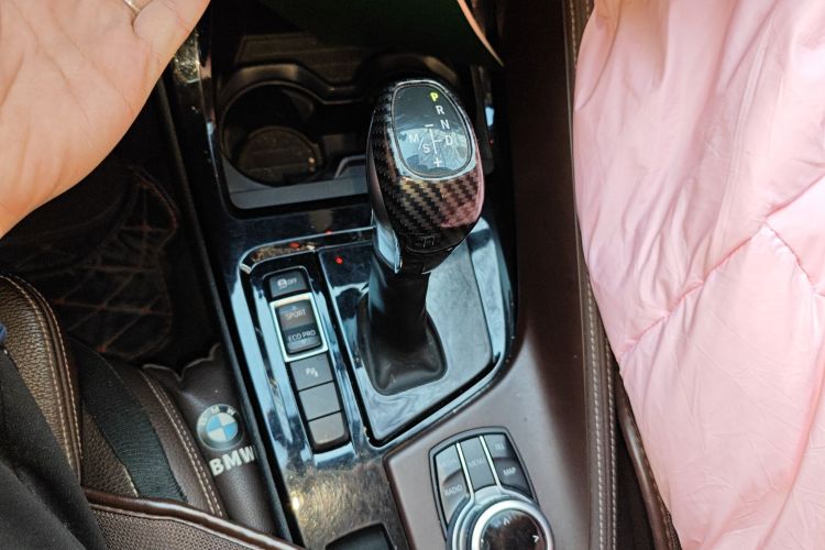 宝马X1 2016款 sDrive20Li 豪华型中控内饰18