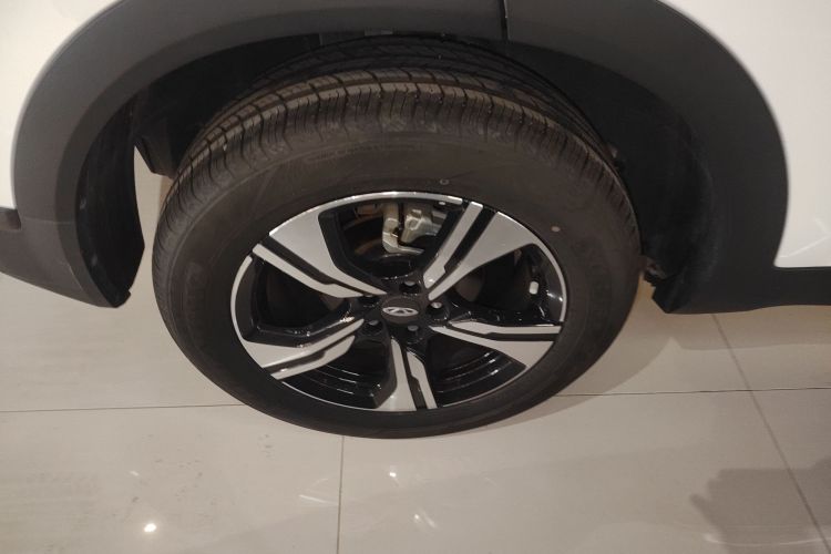 奇瑞 瑞虎5x 2020款 1.5L CVT新享版车身外观6003