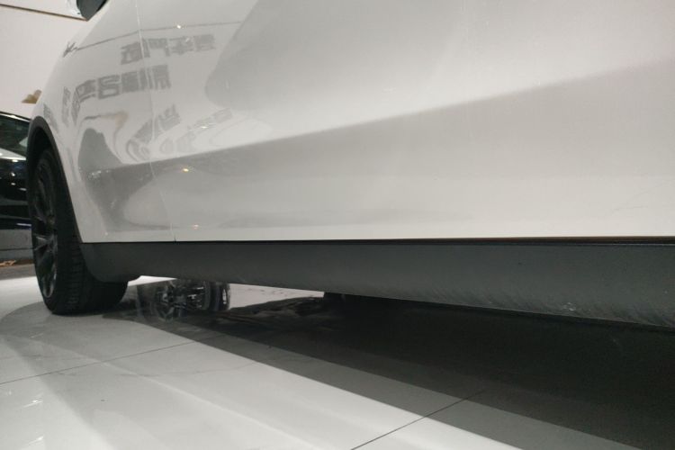 特斯拉 Model Y 2022款 后轮驱动版局部细节9001