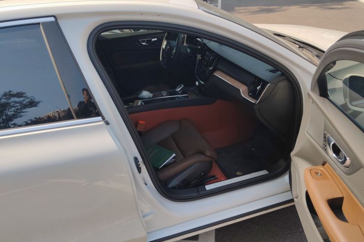 沃尔沃S60 2025款 B4 智远豪华版局部细节9005