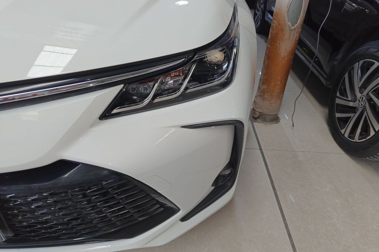 丰田 卡罗拉 2023款 1.8L 智能电混双擎 精英版局部细节36