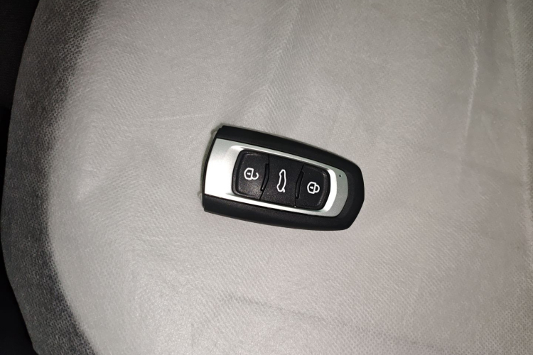 吉利银河 2024款 熊猫mini 200km 耐力熊中控内饰11