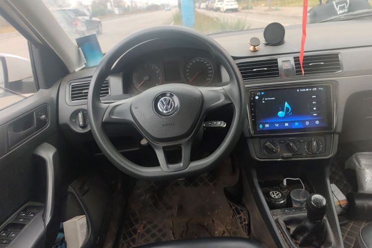 大众 桑塔纳 2021款 1.5L 手动风尚版中控内饰13