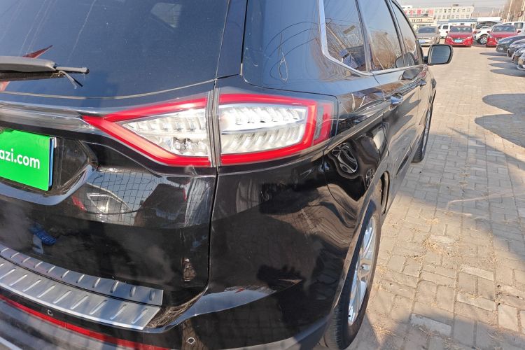 福特 锐界 2017款 EcoBoost 245 四驱运动型 7座车身外观9