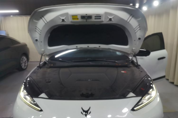 ARCFOX极狐 极狐 阿尔法S(ARCFOX αS) 2022款 HI版 高阶版机舱底盘24