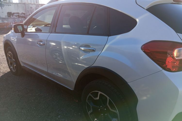 斯巴鲁XV 2012款 2.0i 精英版车身外观4