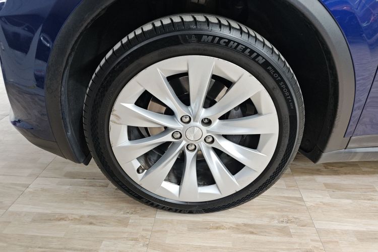 特斯拉 2017款 Model X 100D 长续航版车身外观6007