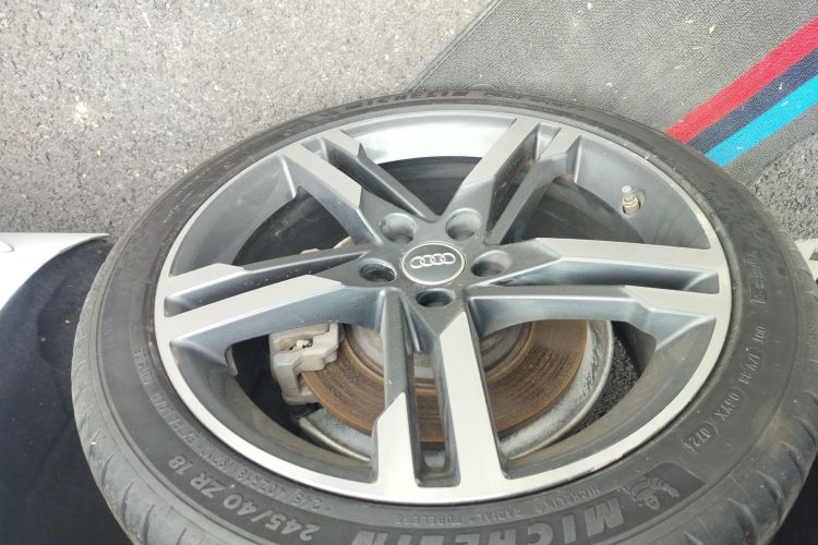 奥迪A4L 2020款 40 TFSI 豪华动感型车身外观6008