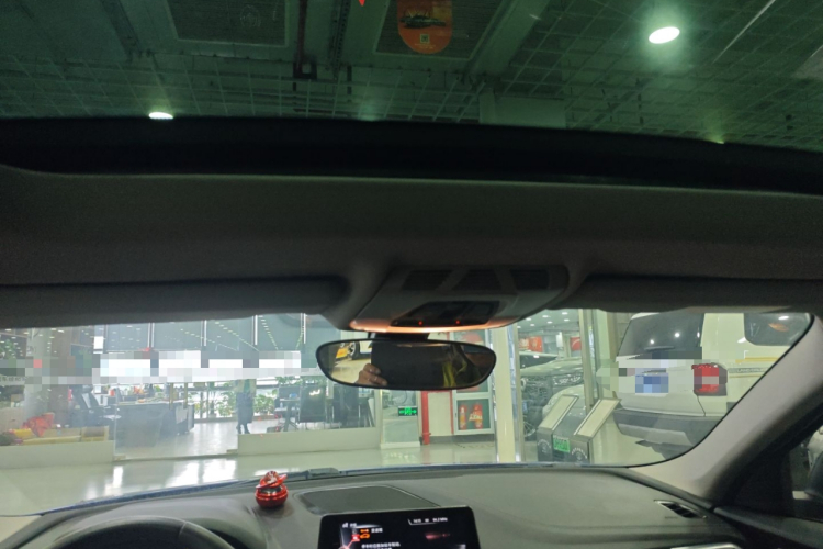 宝马1系 2017款 118i 设计套装型中控内饰22